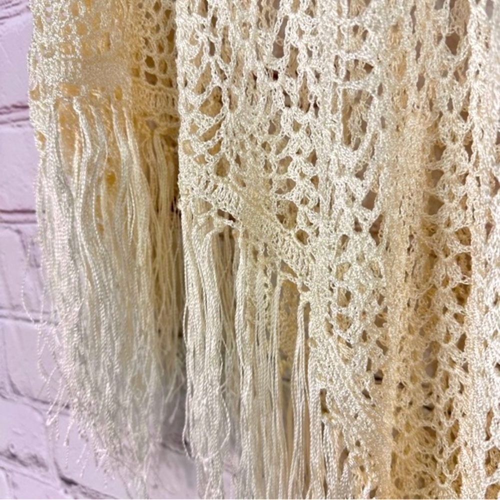 Vintage crochet poncho -delicate detailing - FREE PEOPLE VIBE - Picture 4 of 6